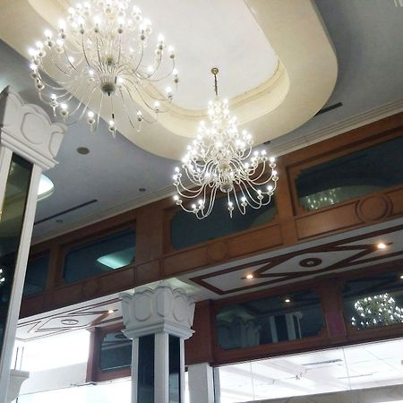 彭世洛 Grandpoint酒店 外观 照片